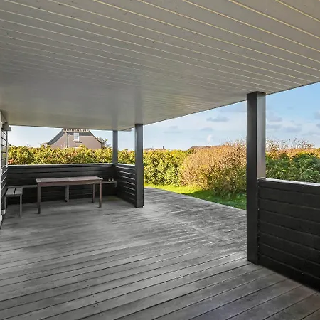 Beautiful, Modern Wooden House With Views-sj844 *