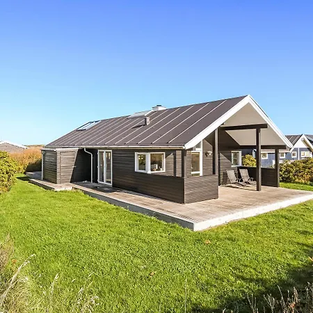 Beautiful, Modern Wooden House With Views-sj844